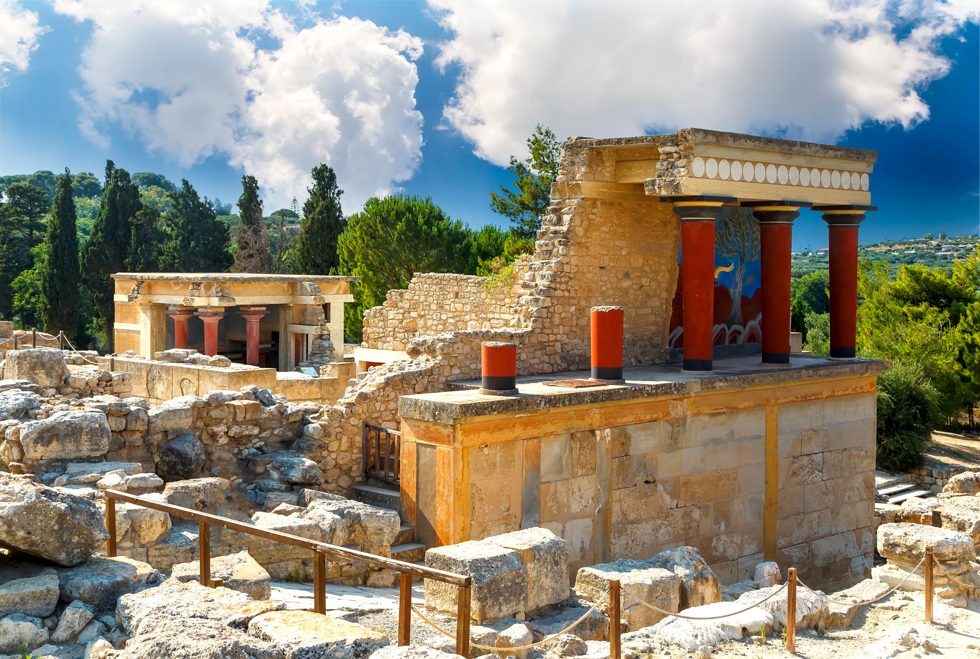 Knossos-Palace-At-Crete-Heraklion-Greece