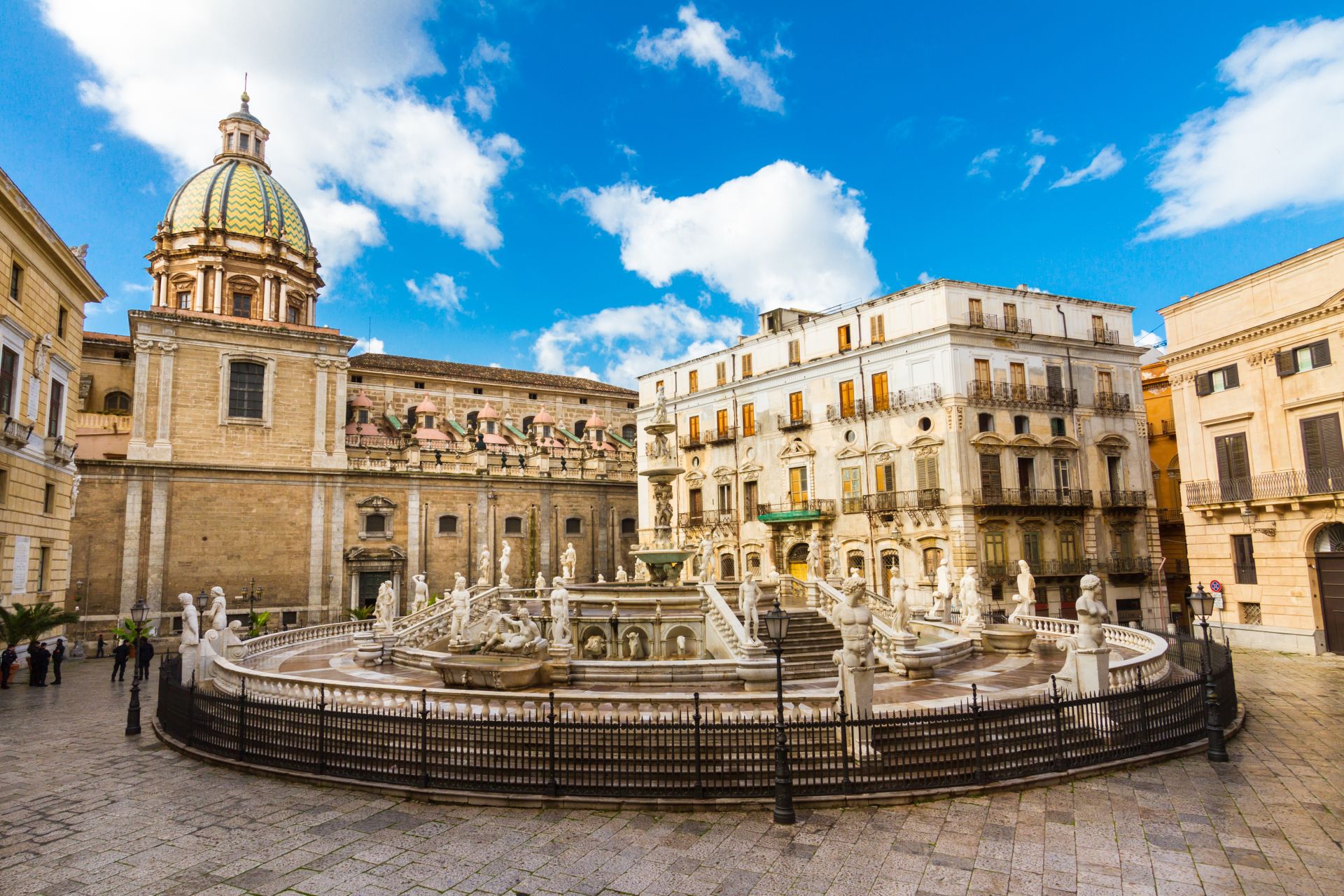 In,The,Heart,Of,Palermo's,Loveliest,Square,,Piazza,Pretoria,,Stands