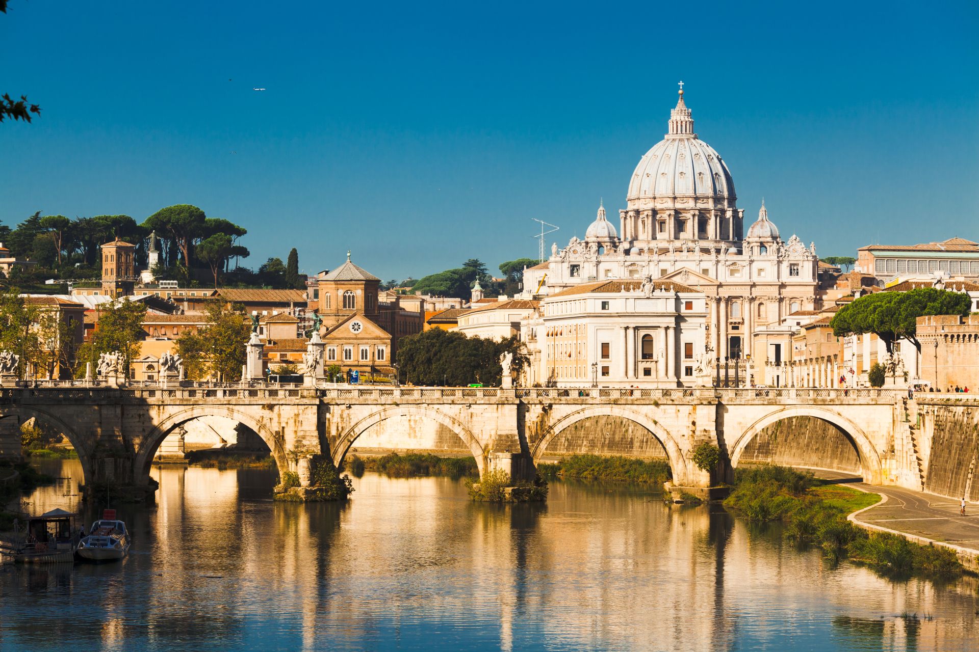 St,Peters,Basilica,And,River,Tibra,In,Rome,,Italy