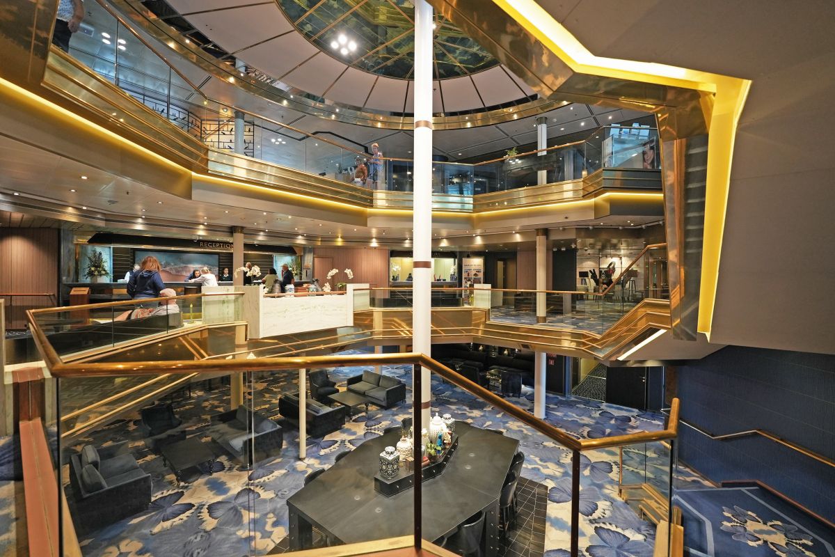 CELESTYAL JOYRNEY Journey Atrium 2 (original)