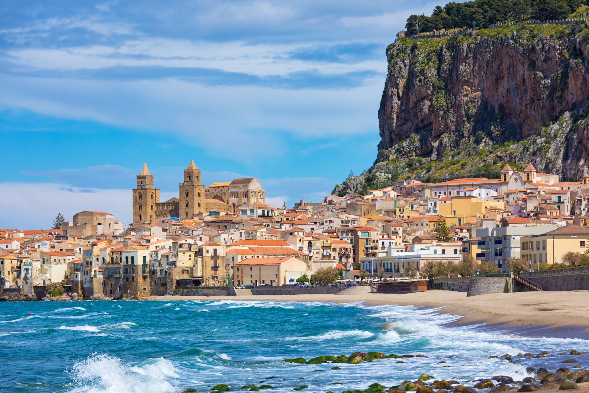 Cefalu,Is,City,In,Italian,Metropolitan,City,Of,Palermo,Located